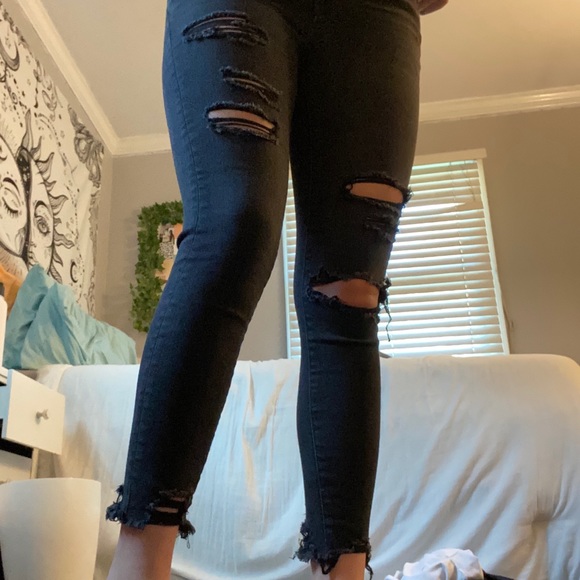 American Eagle Black Ripped Jeggings - Picture 4 of 5